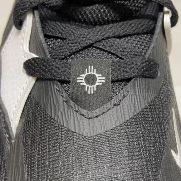 Nike Kyrie 5 TB Promo Low Men’s US 11 Black White NWOT - Picture 14 of 15